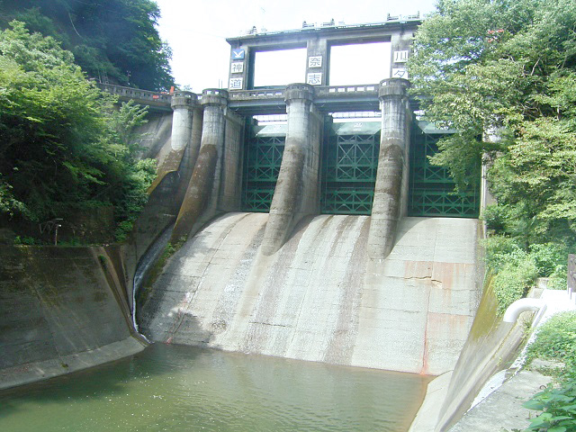 ダム・発電のしごと